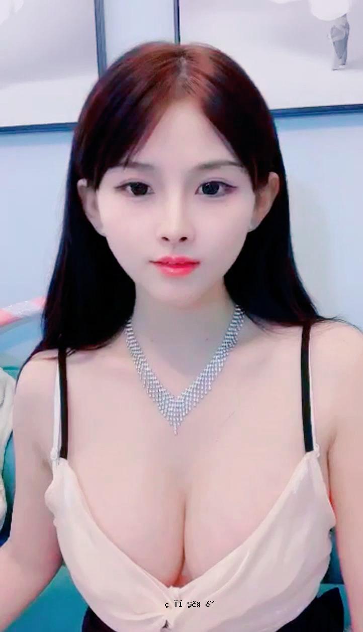 纯欲型小模特完美美乳挑战20