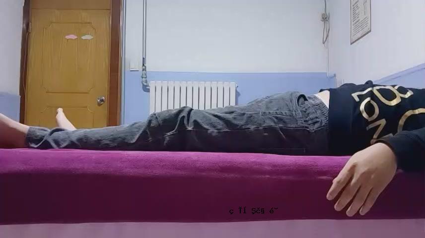 大胸女技师，乳房向后推